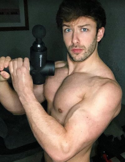 Aaron Carroll Galligan Instagram Deprogun DG2 massage gun